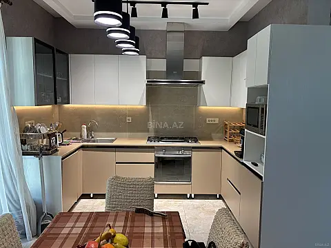 Kirayə verilir 5 otaqlı həyət evi 250 m²