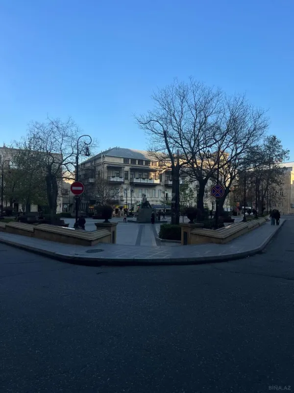 Kirayə verilir obyekt 200 m²