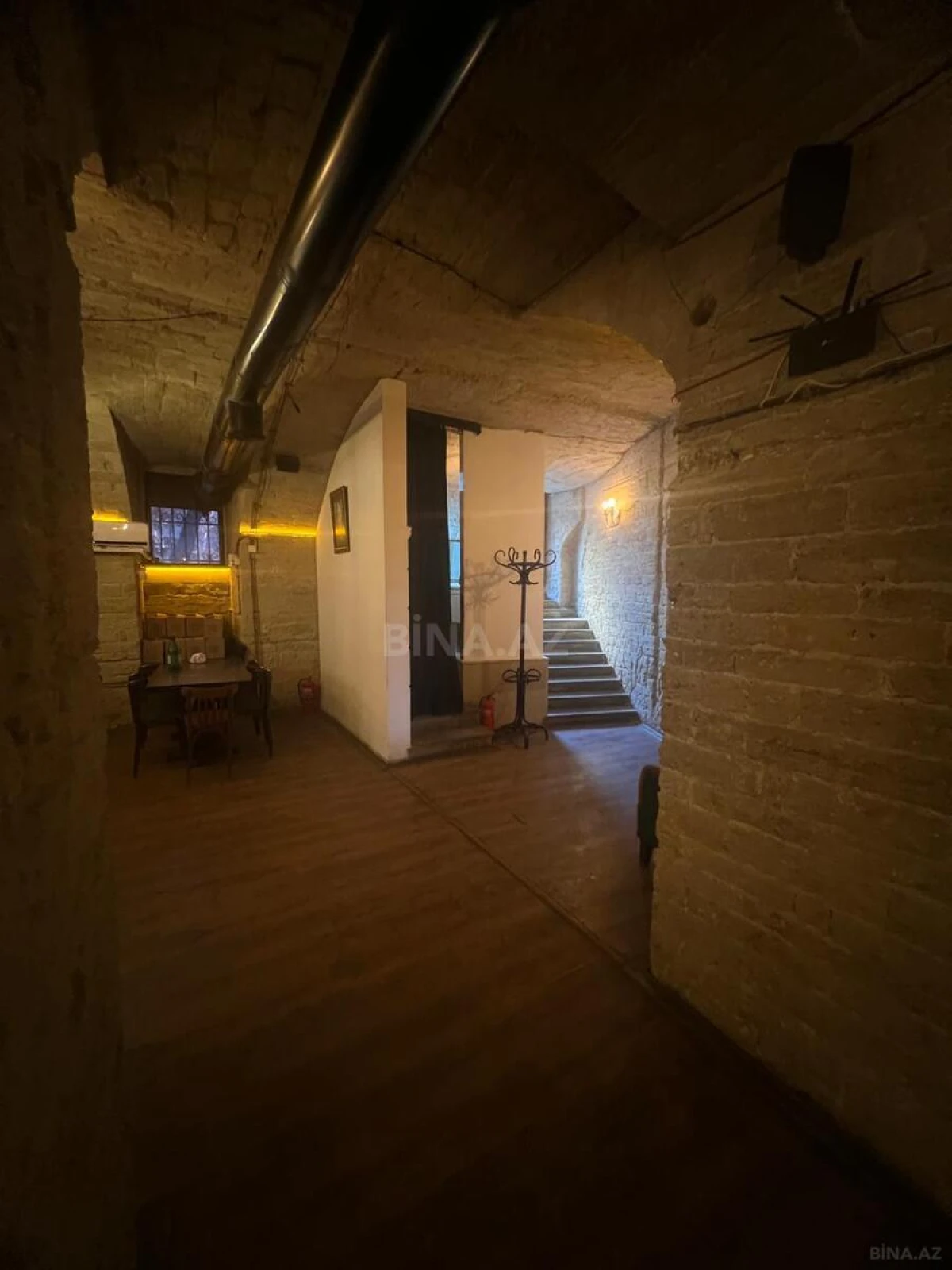 Kirayə verilir obyekt 200 m²