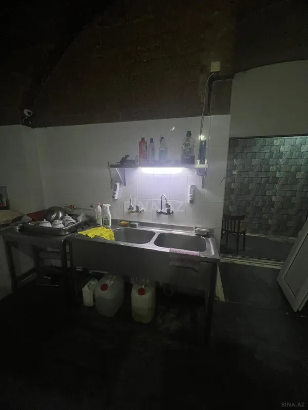 Kirayə verilir obyekt 200 m²