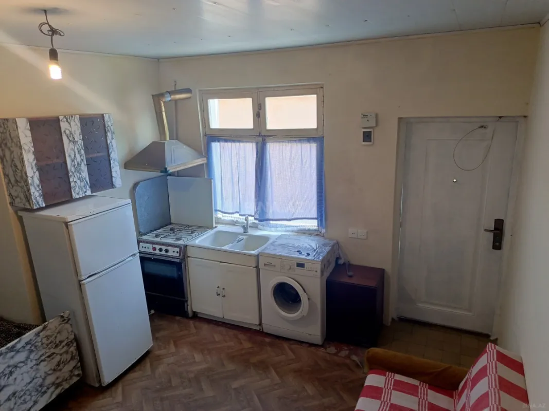 Kirayə verilir 1 otaqlı həyət evi 25 m²