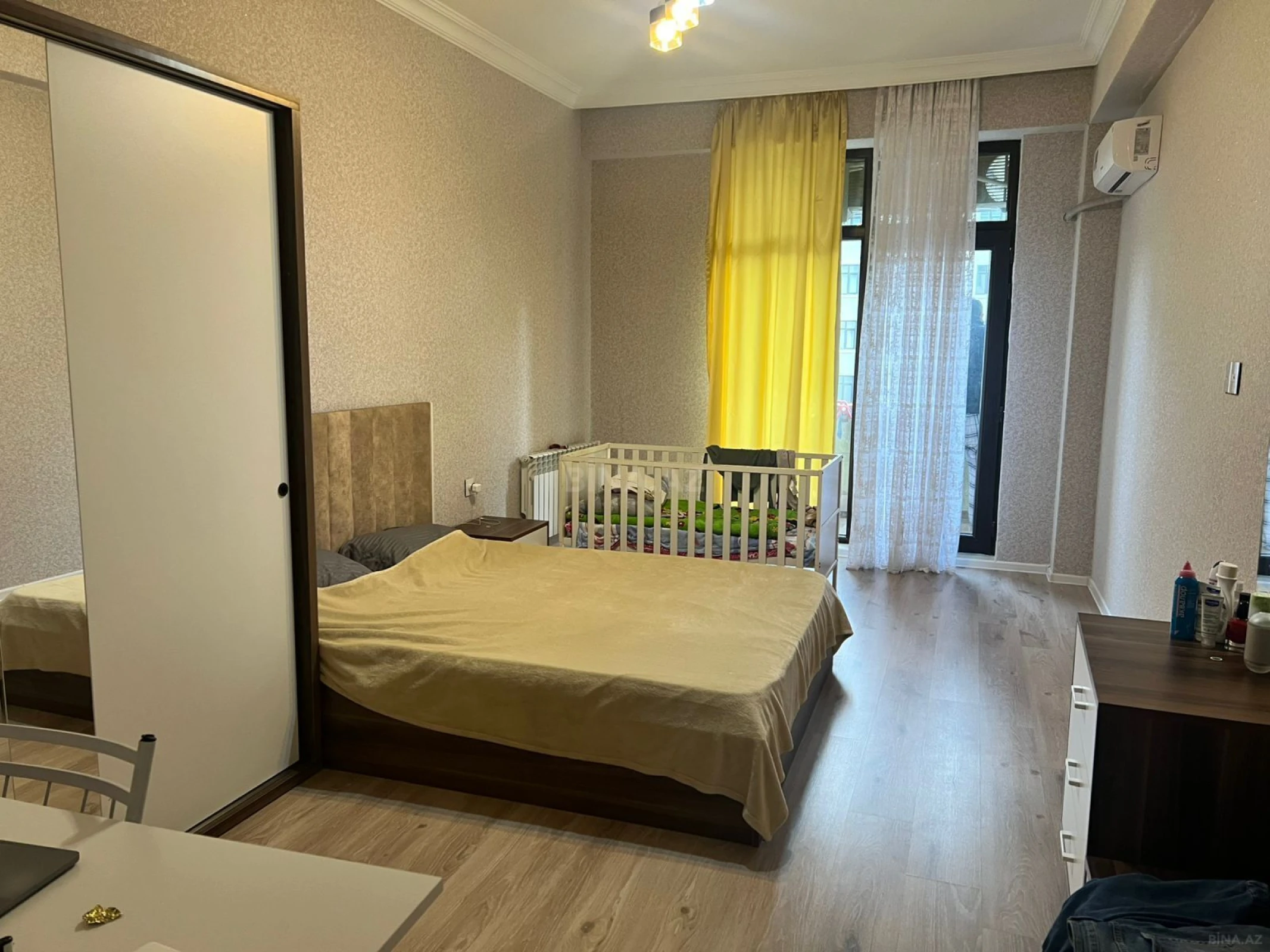 Kirayə verilir 2 otaqlı mənzil 78 m²