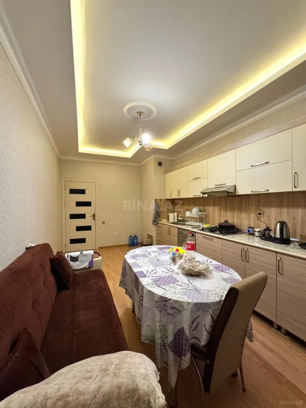 Kirayə verilir 2 otaqlı mənzil 82 m²