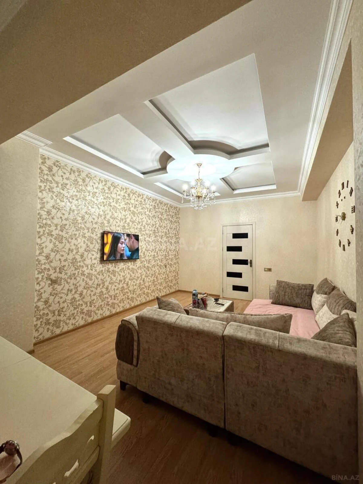 Kirayə verilir 2 otaqlı mənzil 82 m²