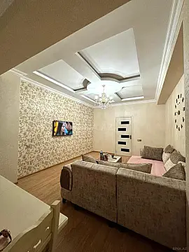 Kirayə verilir 2 otaqlı mənzil 82 m²