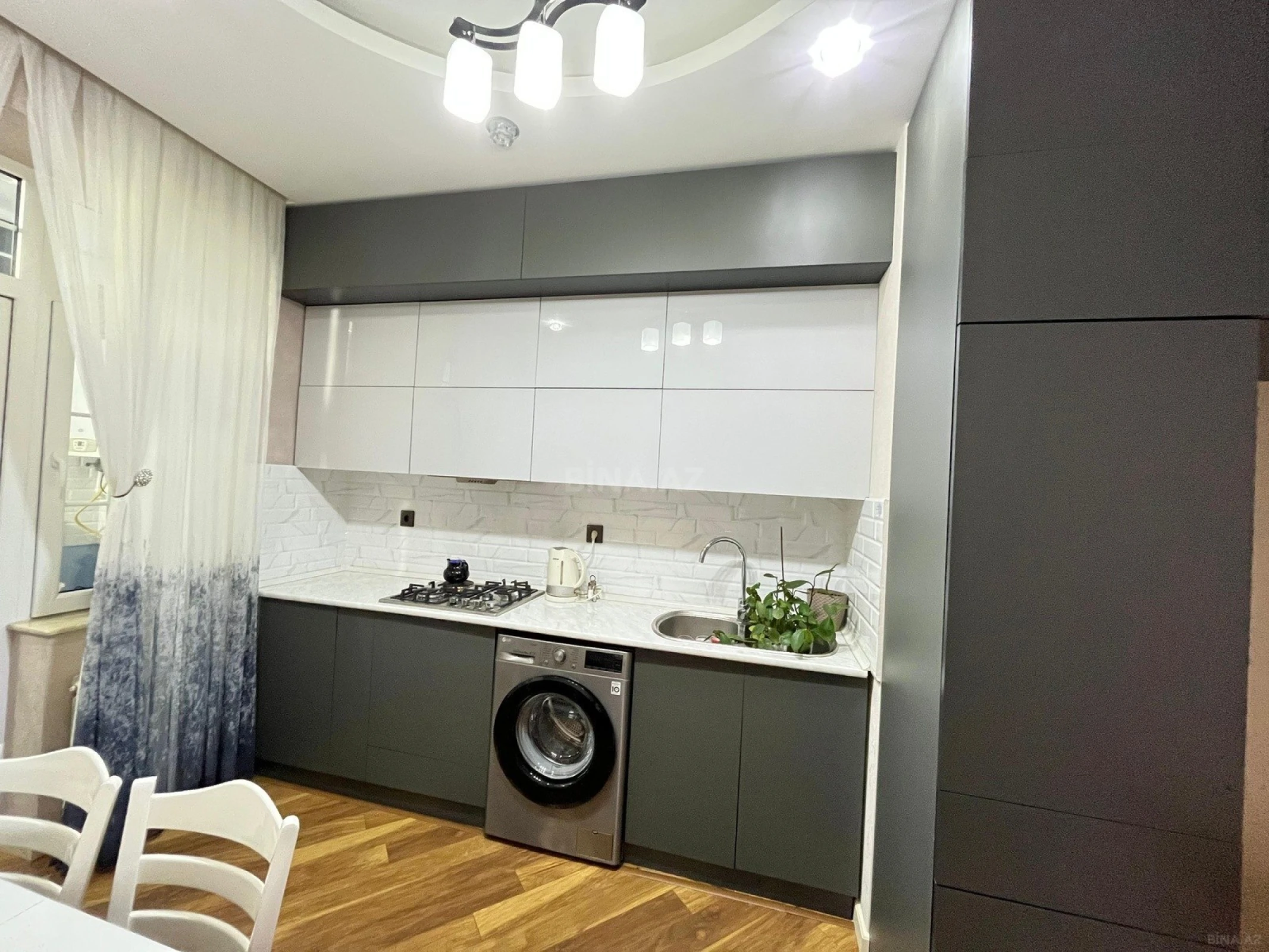 Kirayə verilir 3 otaqlı mənzil 88 m²
