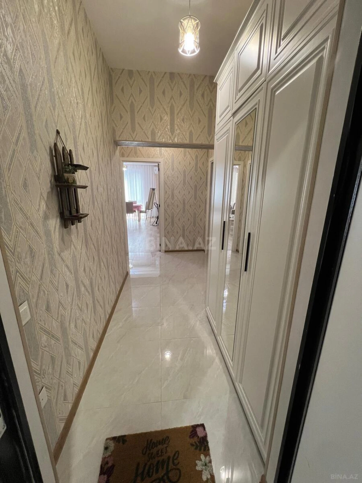Kirayə verilir 2 otaqlı mənzil 70 m²
