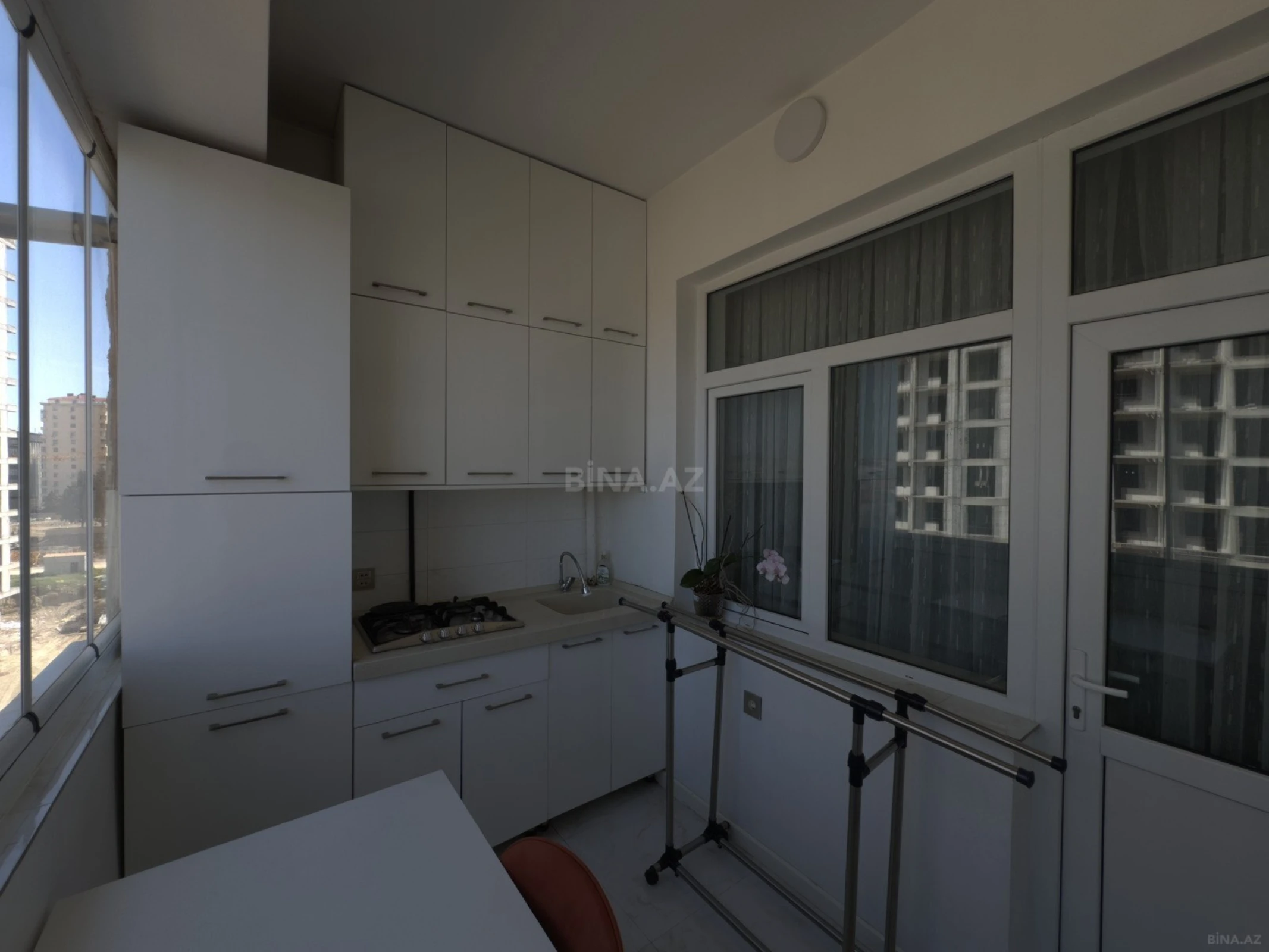 Satılır 3 otaqlı mənzil 110 m²