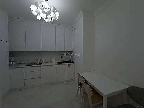 Satılır 3 otaqlı mənzil 110 m²