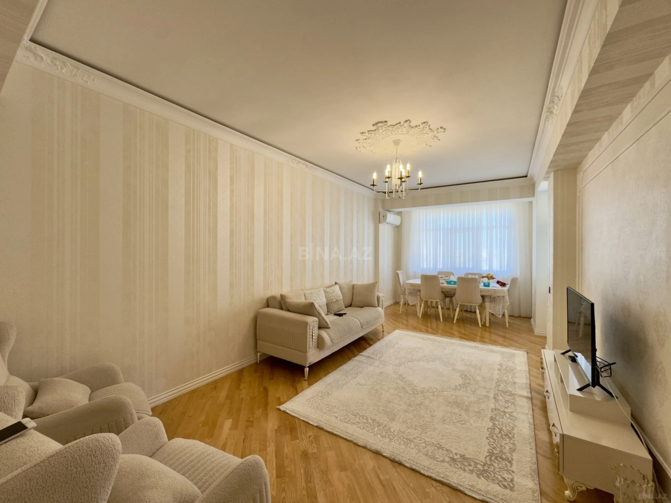 Satılır 3 otaqlı mənzil 110 m²