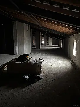 Satılır obyekt 700 m²