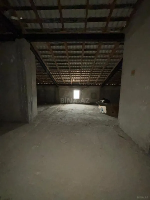 Satılır obyekt 700 m²