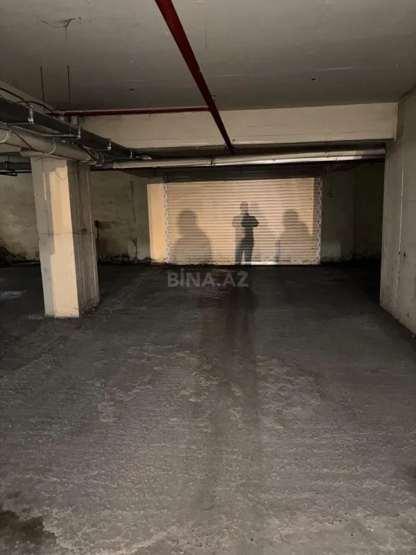 Satılır obyekt 700 m²