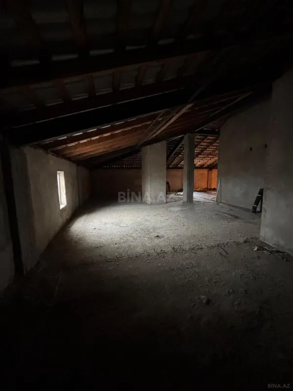 Satılır obyekt 700 m²