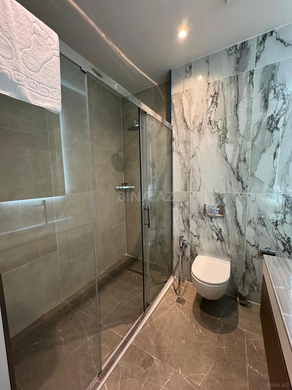 Satılır 1 otaqlı mənzil 58 m²