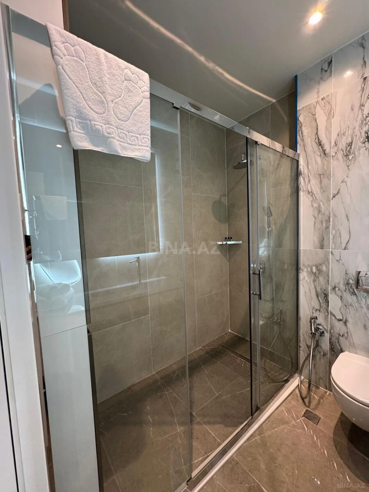 Satılır 1 otaqlı mənzil 58 m²