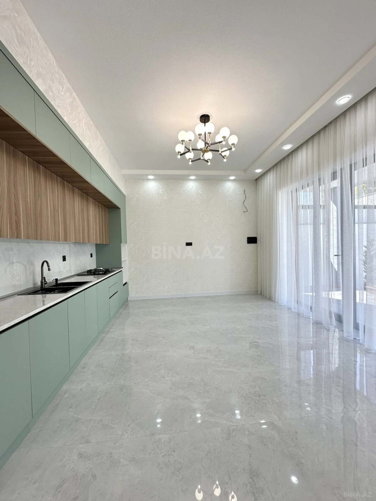 Satılır 4 otaqlı həyət evi 140 m²