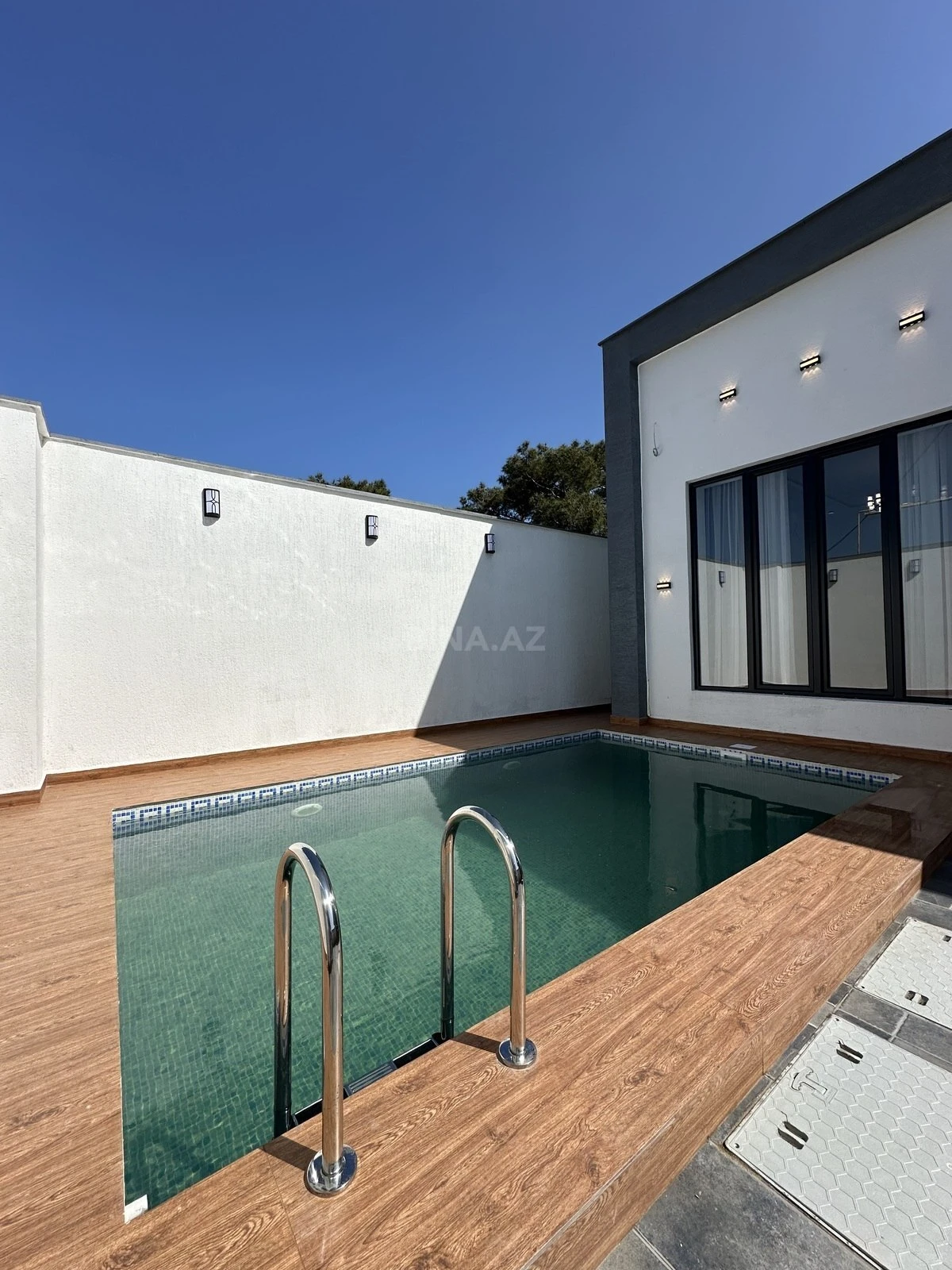 Satılır 4 otaqlı həyət evi 140 m²