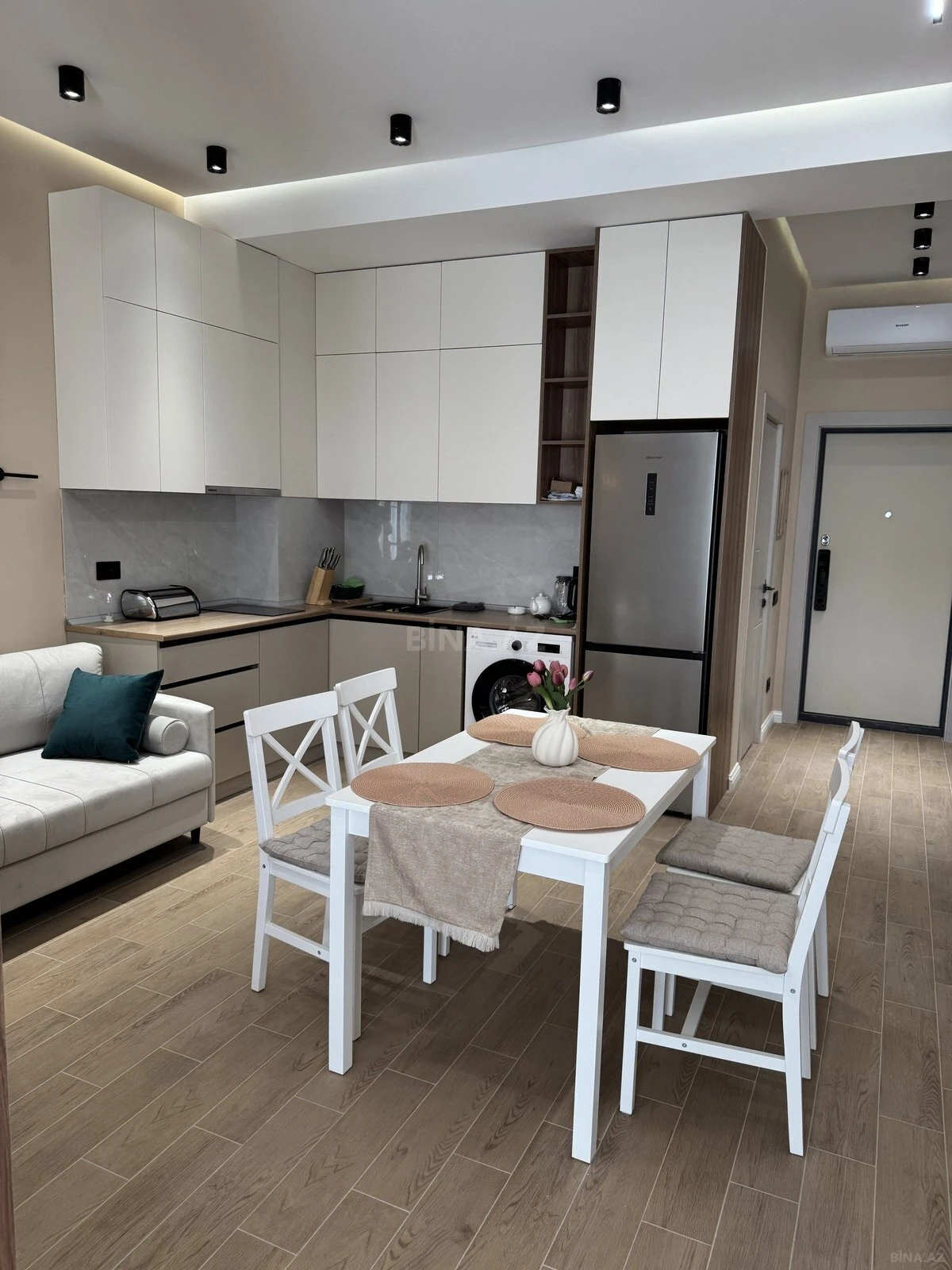 Satılır 1 otaqlı mənzil 58 m²