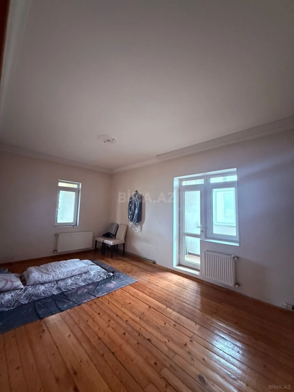 Satılır 4 otaqlı mənzil 110 m²