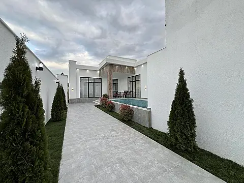 Satılır 4 otaqlı həyət evi 150 m²