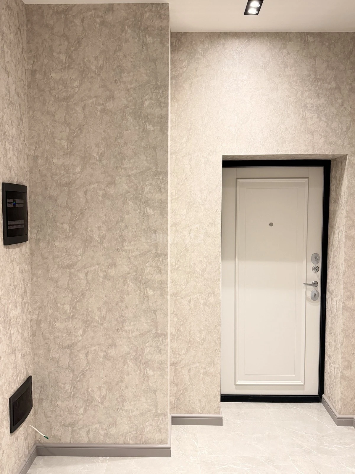 Satılır 2 otaqlı mənzil 75.5 m²