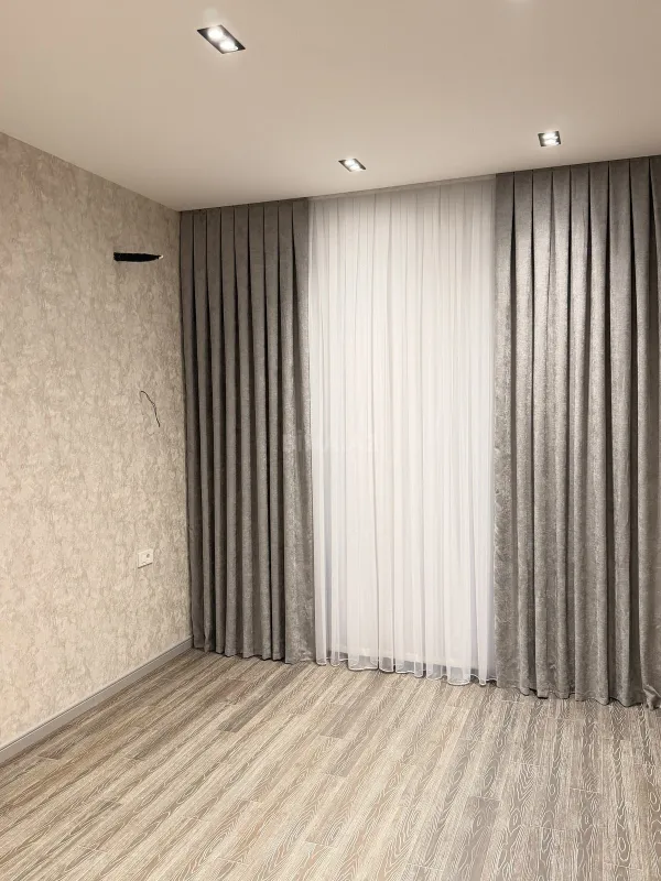 Satılır 2 otaqlı mənzil 75.5 m²