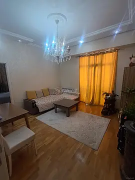 Satılır 2 otaqlı mənzil 68 m²