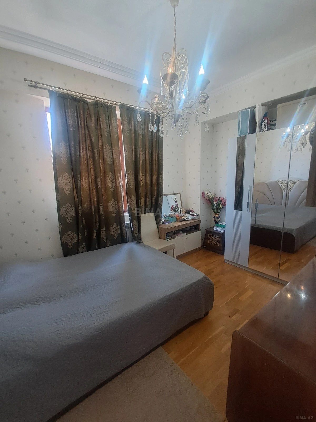 Satılır 2 otaqlı mənzil 68 m²