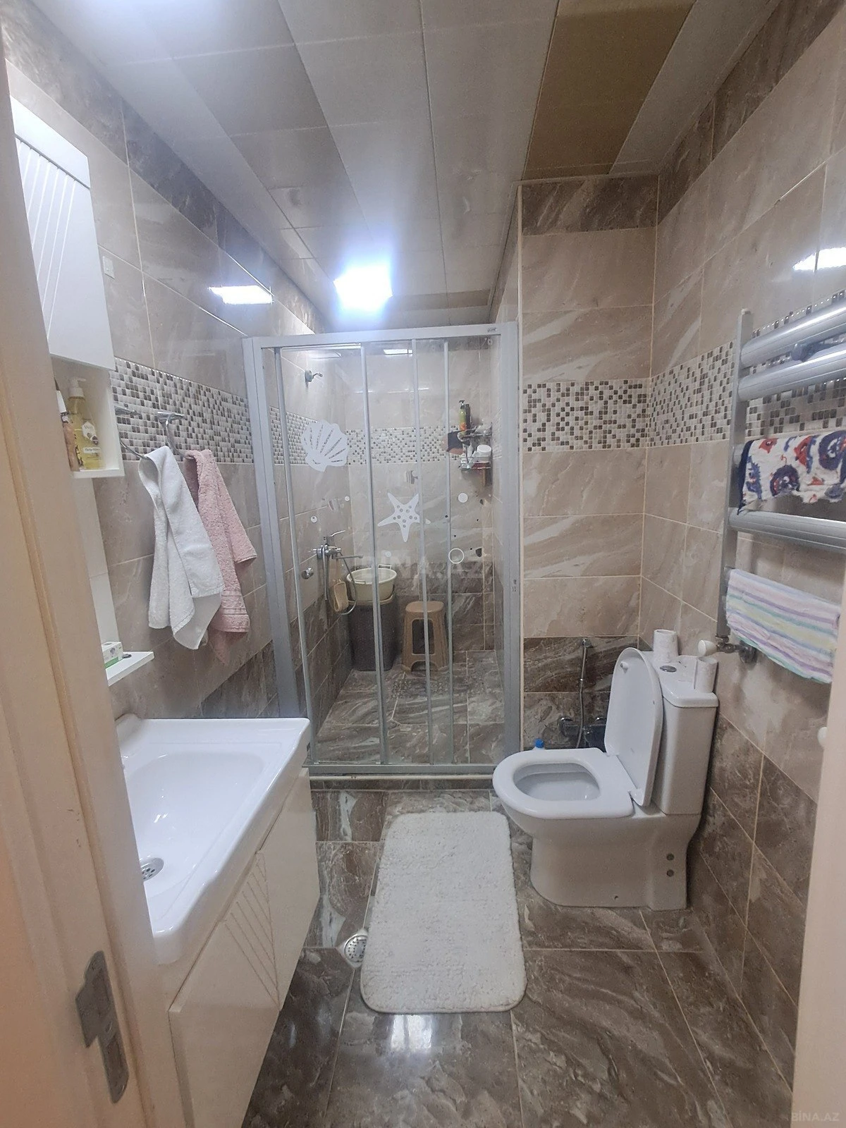 Satılır 2 otaqlı mənzil 68 m²