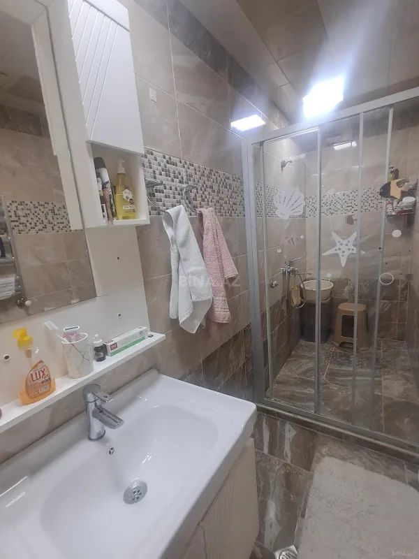 Satılır 2 otaqlı mənzil 68 m²