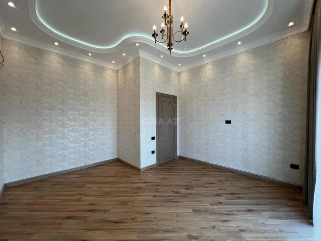 Satılır 6 otaqlı həyət evi 400 m²