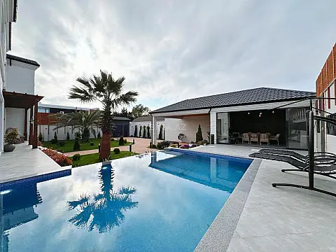 Satılır 6 otaqlı həyət evi 400 m²