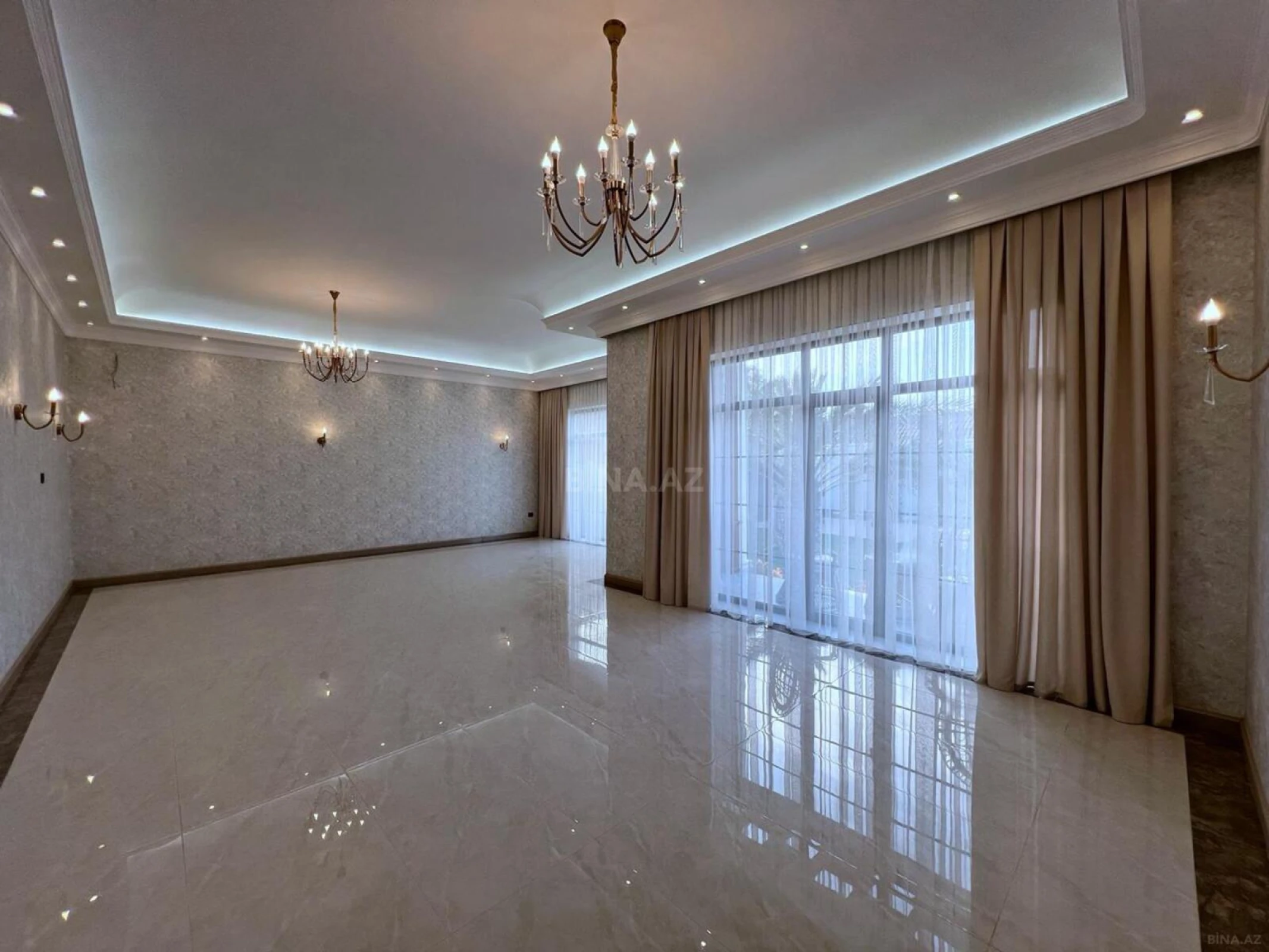 Satılır 6 otaqlı həyət evi 400 m²
