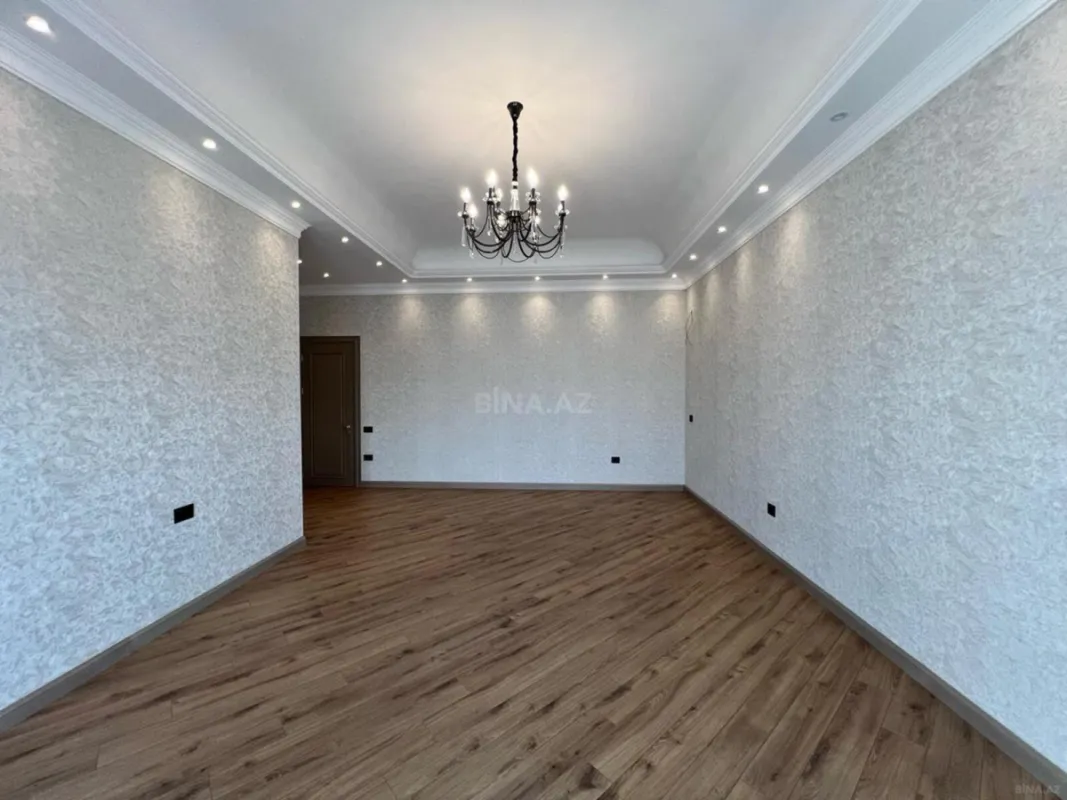 Satılır 6 otaqlı həyət evi 400 m²