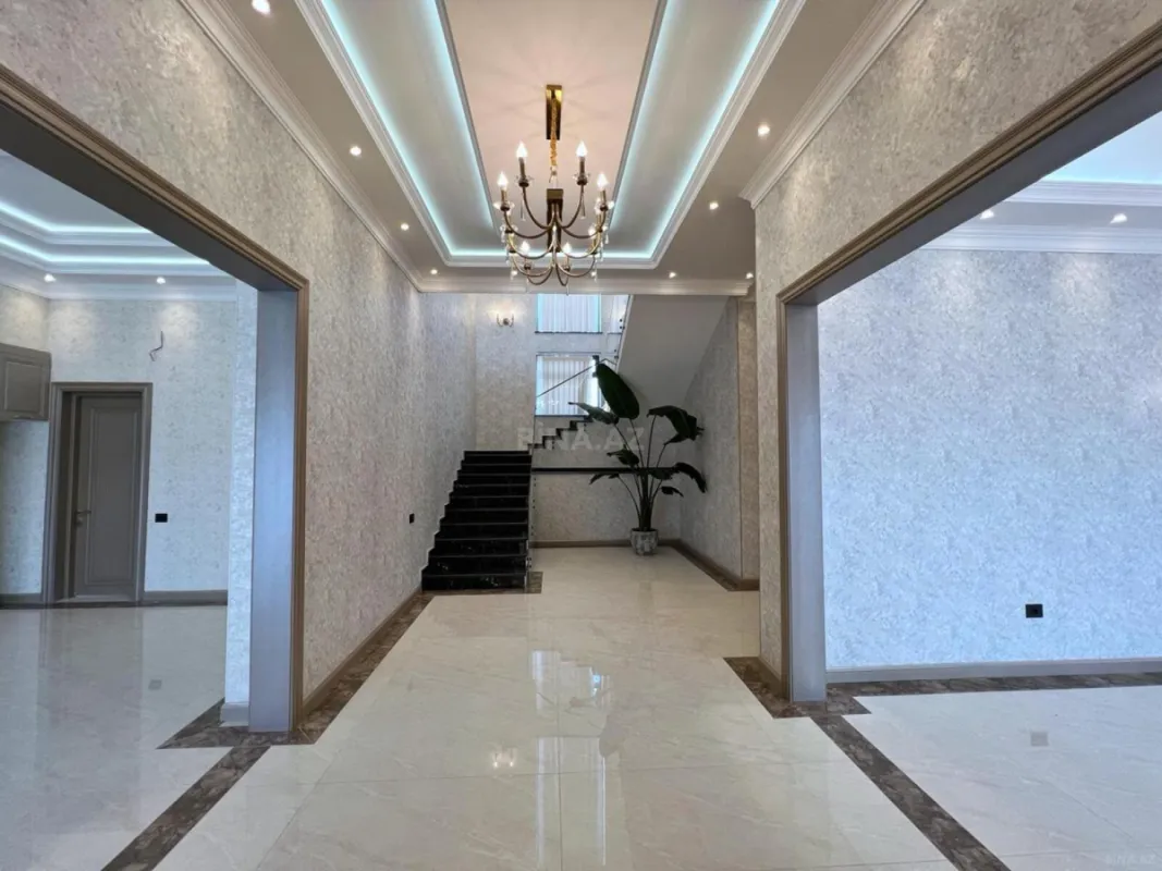 Satılır 6 otaqlı həyət evi 400 m²