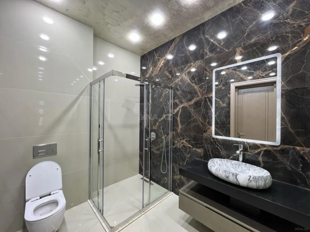 Satılır 6 otaqlı həyət evi 400 m²