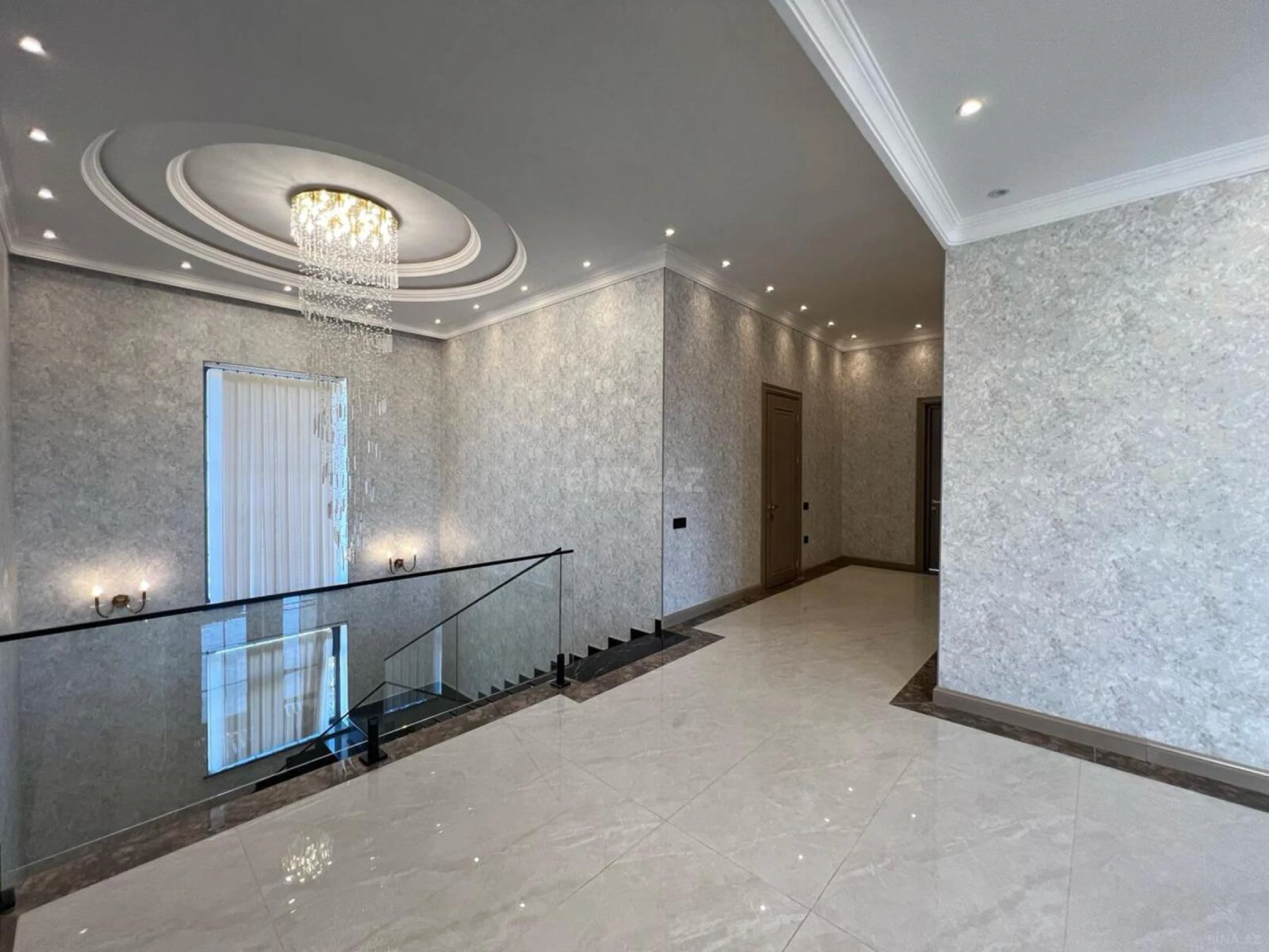 Satılır 6 otaqlı həyət evi 400 m²