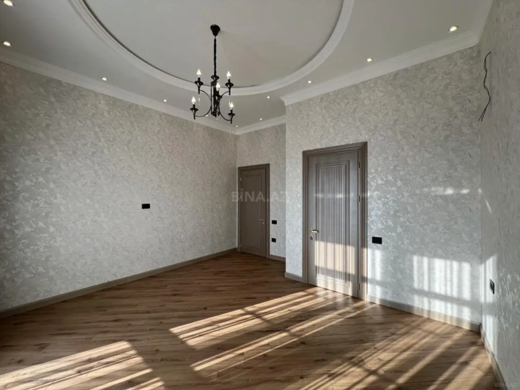 Satılır 6 otaqlı həyət evi 400 m²