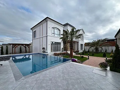 Satılır 6 otaqlı həyət evi 400 m²