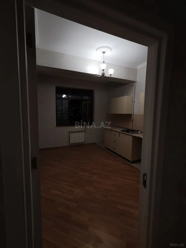 Satılır 2 otaqlı mənzil 102.5 m²