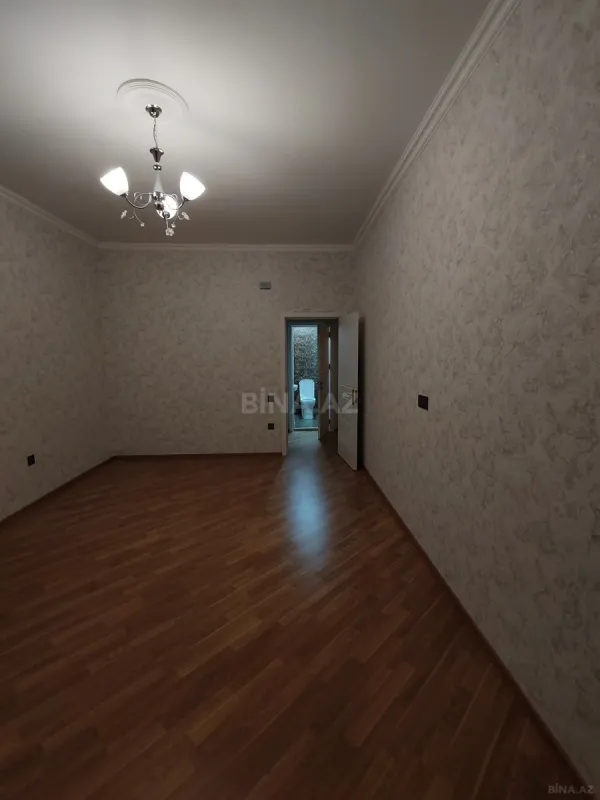 Satılır 2 otaqlı mənzil 102.5 m²