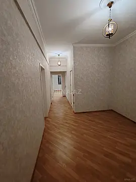 Satılır 2 otaqlı mənzil 102.5 m²