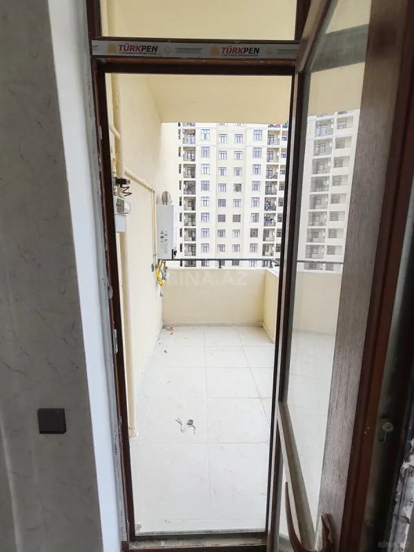 Satılır 2 otaqlı mənzil 102.5 m²