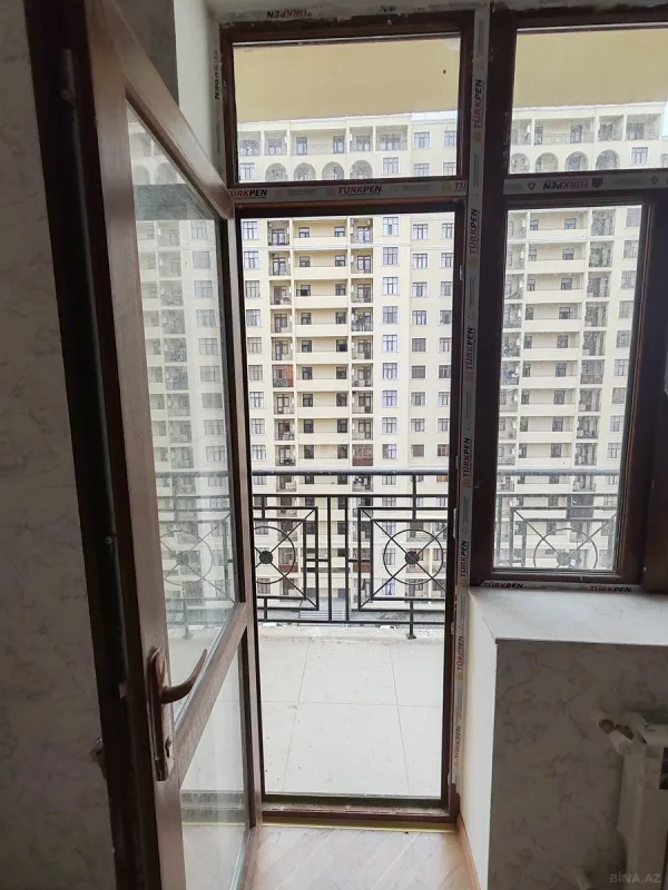 Satılır 2 otaqlı mənzil 102.5 m²