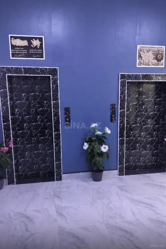 Satılır 4 otaqlı mənzil 153 m²