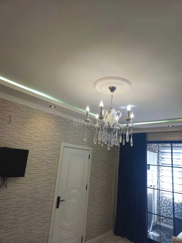 Satılır 2 otaqlı mənzil 35 m²