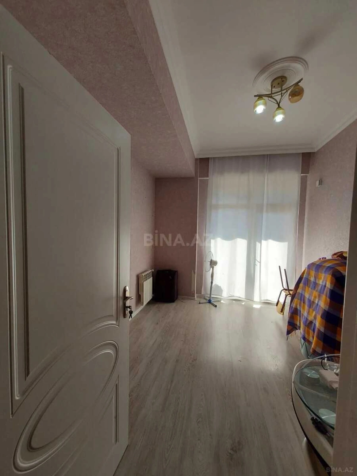 Satılır 3 otaqlı mənzil 97 m²
