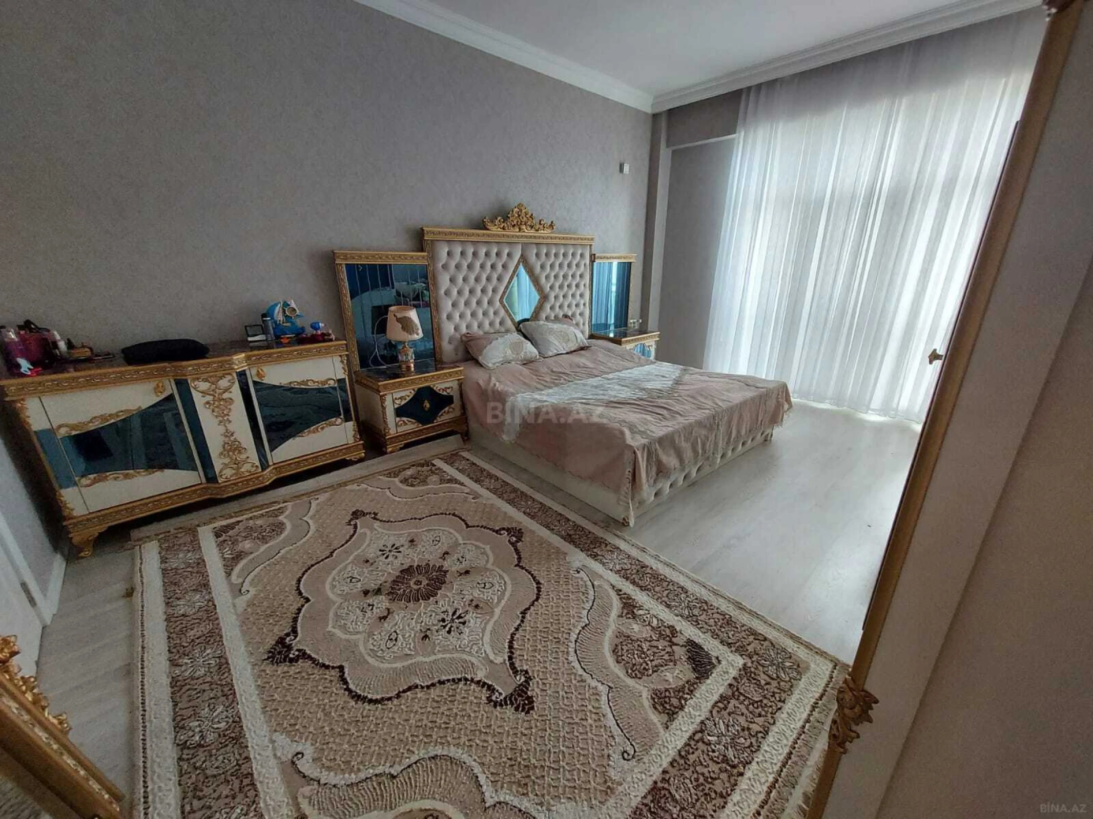 Satılır 3 otaqlı mənzil 97 m²