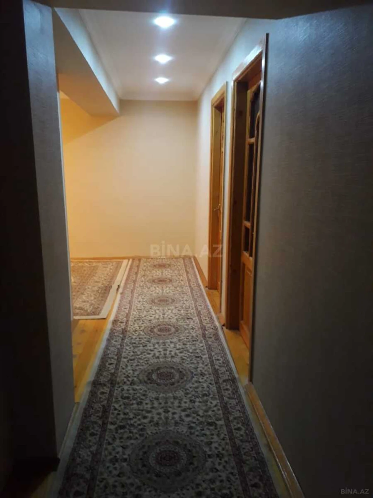 Satılır 3 otaqlı mənzil 109 m²